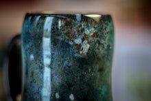 Load image into Gallery viewer, 16-D Moss Agate Variation Gourd Mug, 15 oz.