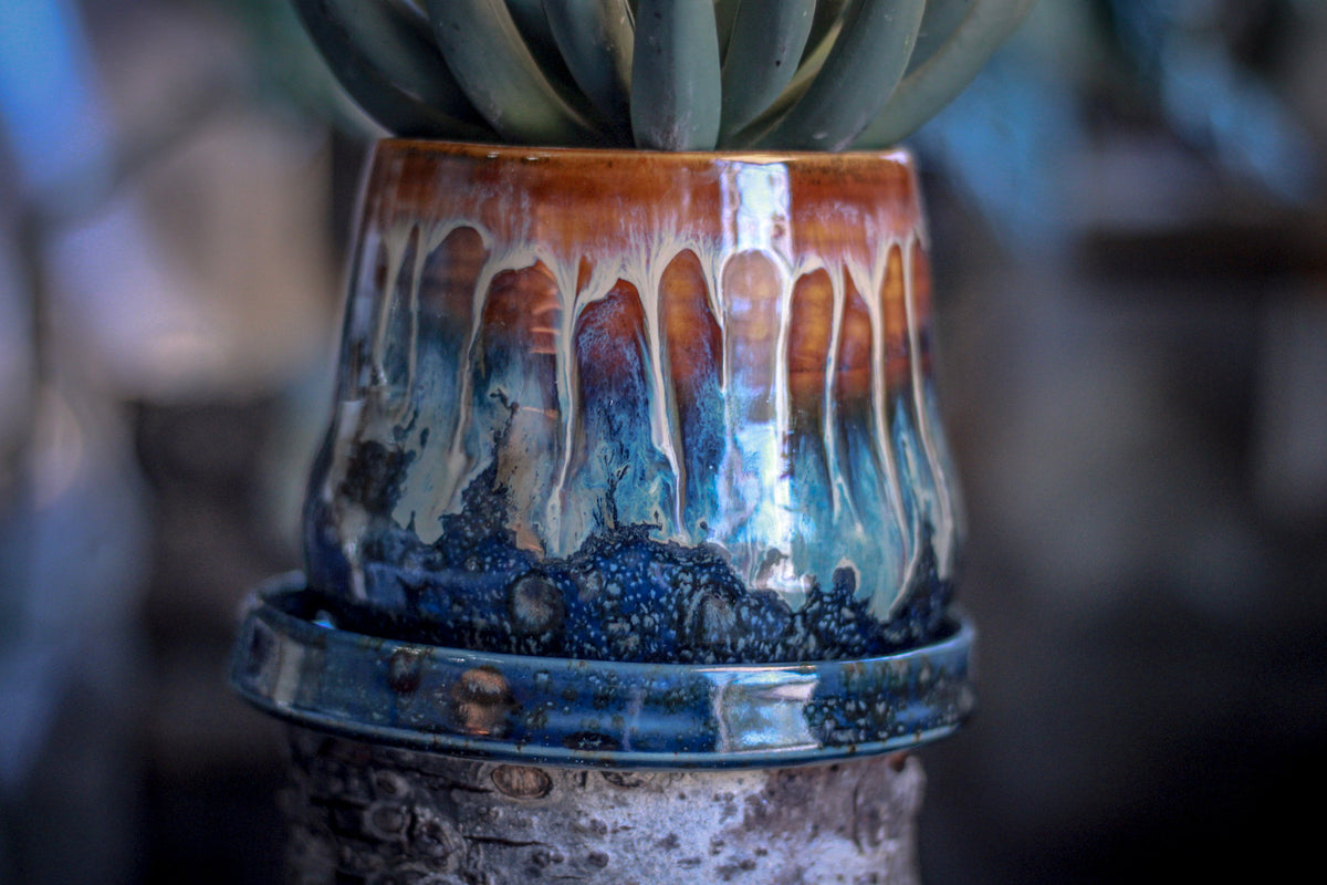 18-D New Wave Small Planter