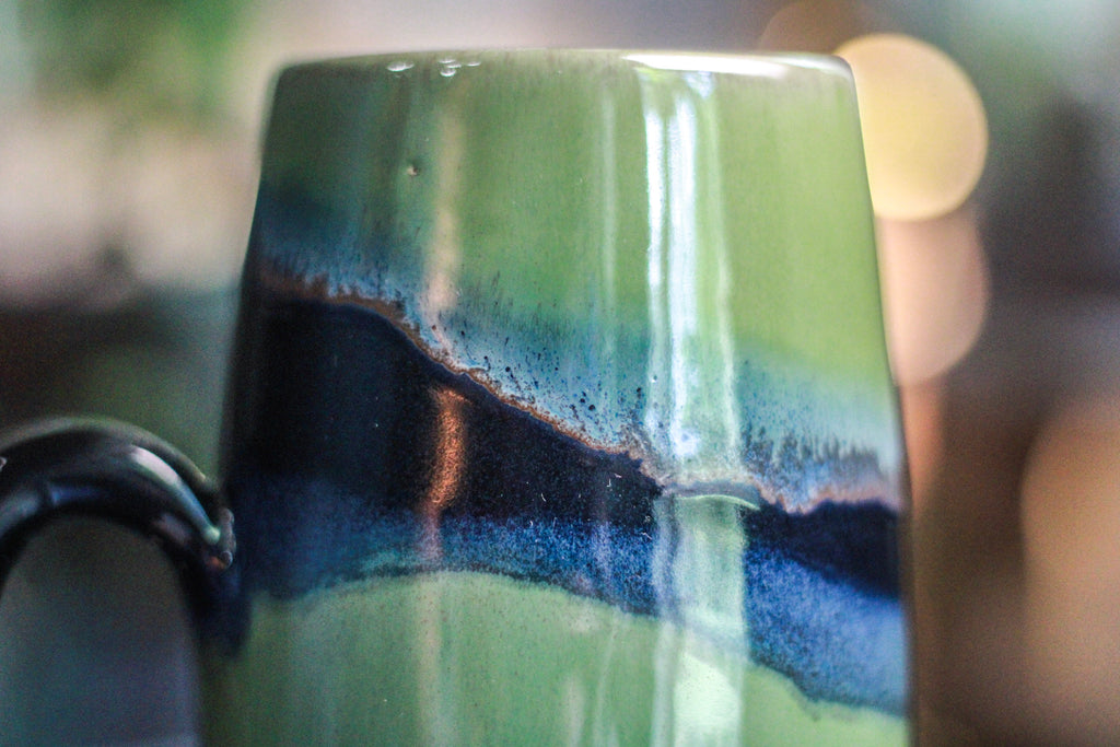 17-E Aurora Mug, 23 oz.