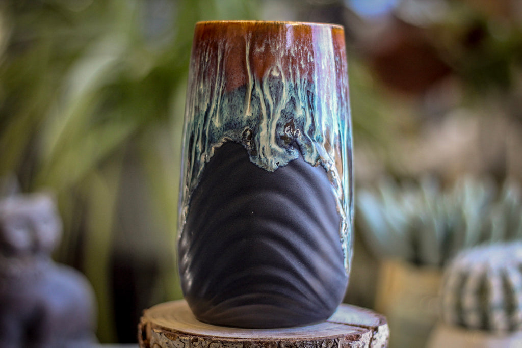 17-D New Wave Textured Mug, 17 oz.