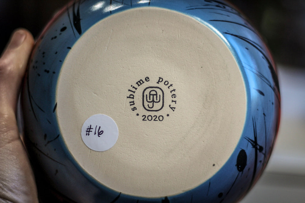 16-A Corona Flow Yarn Bowl