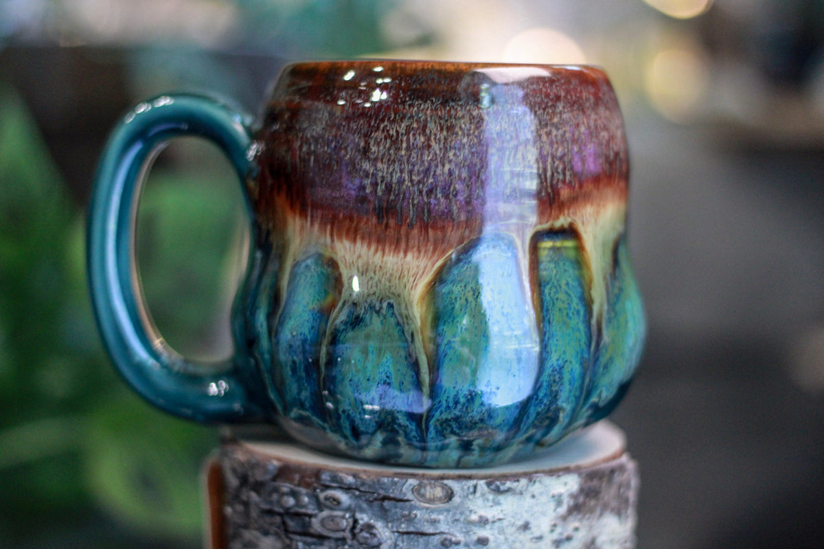 18-C PROTOTYPE Notched Gourd Mug, 20 oz.