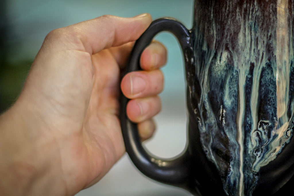 17-D New Wave Textured Mug, 17 oz.