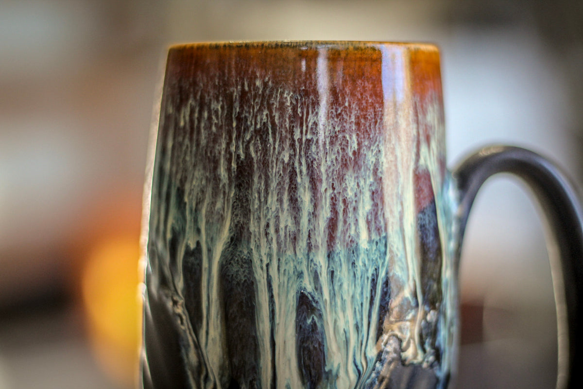 17-D New Wave Textured Mug, 17 oz.