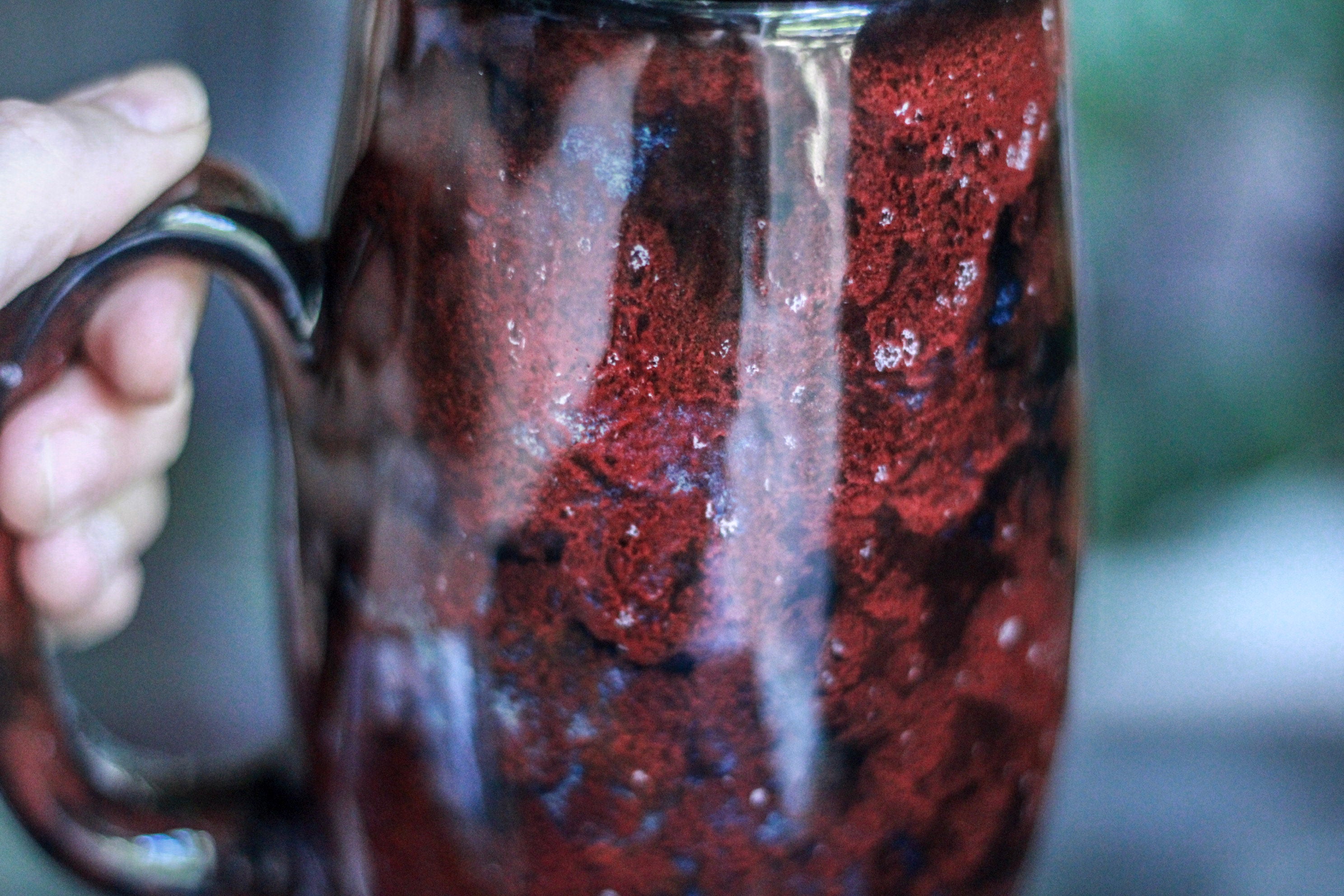 18-B Dragon's Blood Agate Mug - TOP SHELF, 25 oz.