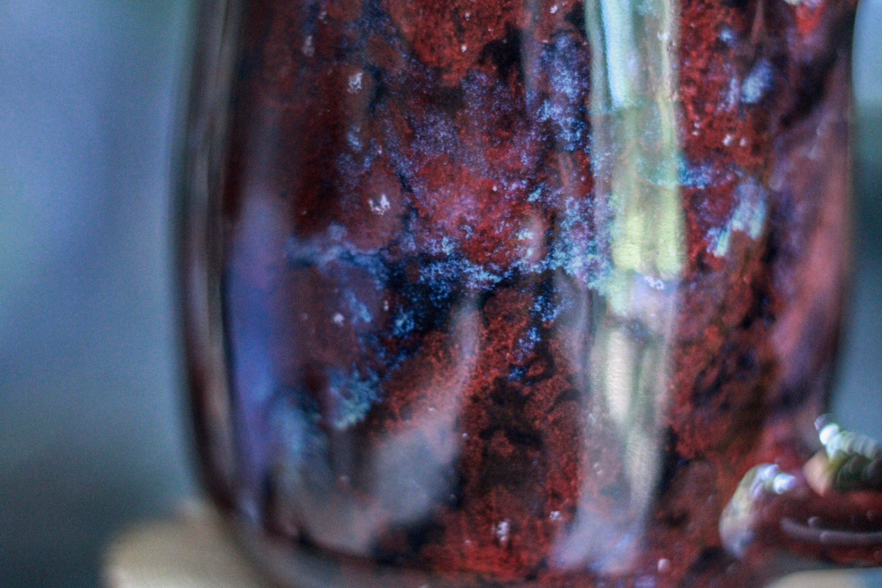 18-B Dragon's Blood Agate Mug - TOP SHELF, 25 oz.
