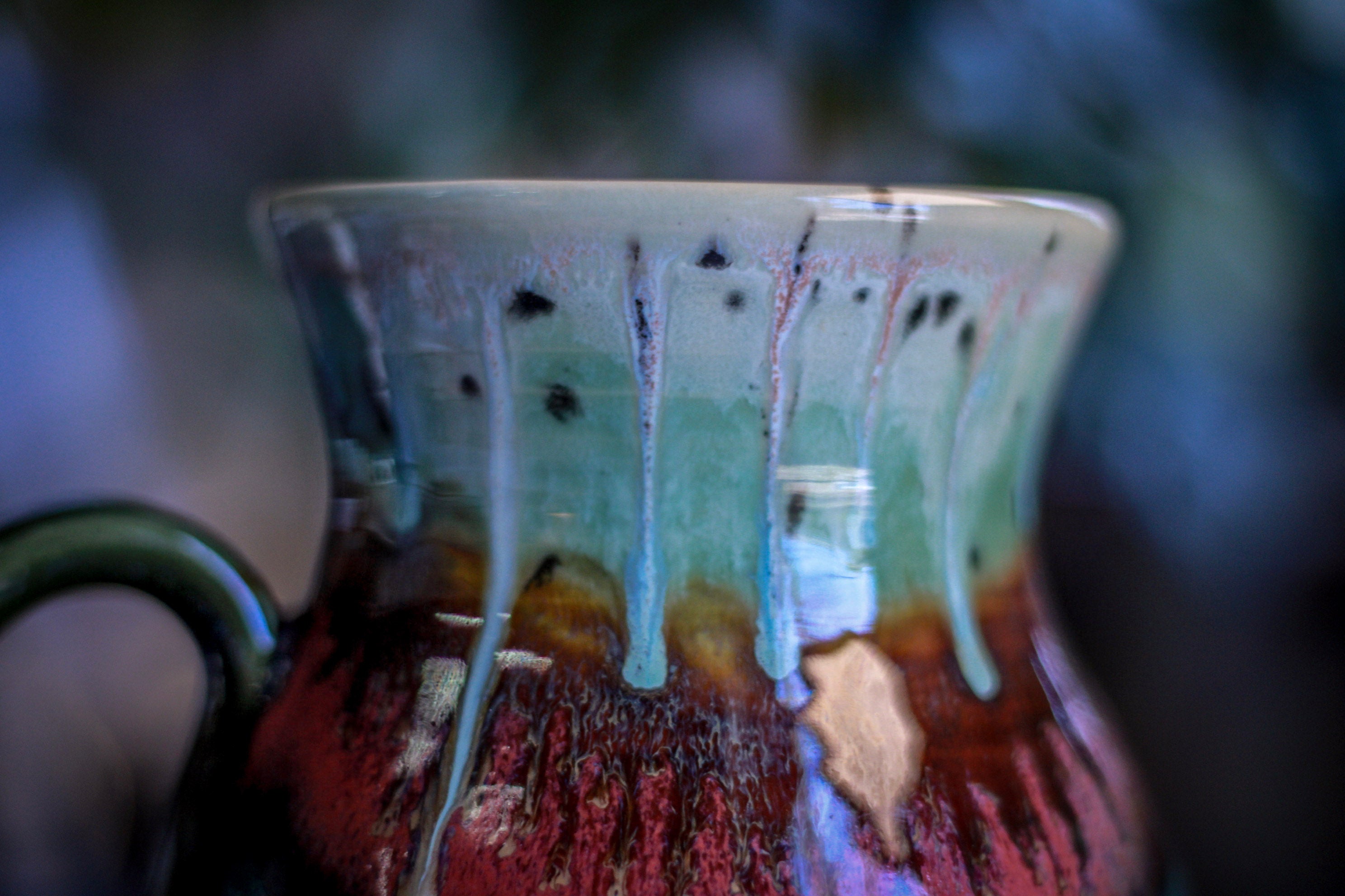 03-B PROTOTYPE Notched Flared Mug, 25 oz.