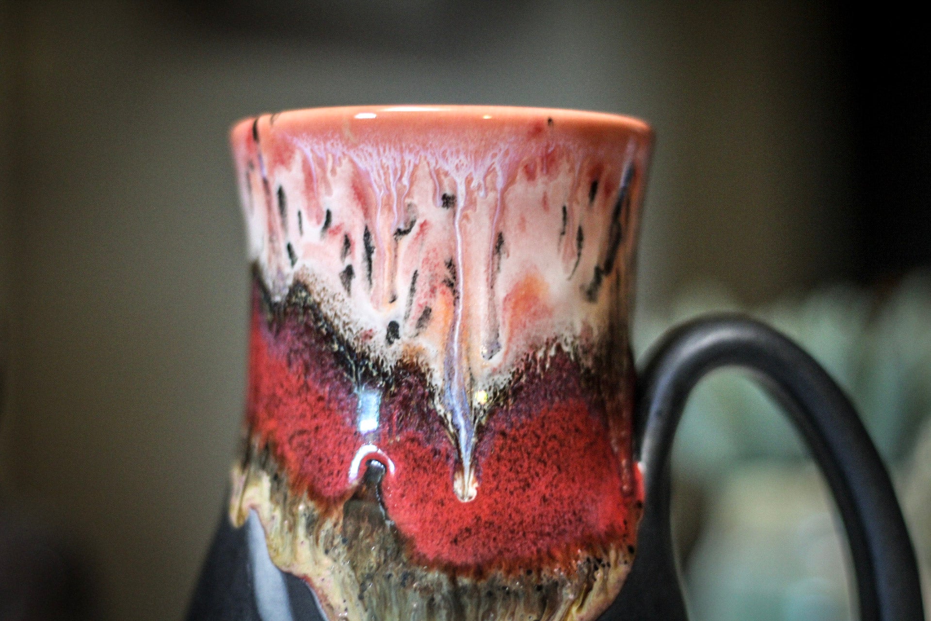 02-A Coral Mountain Shale Barely Flared Mug MISFIT, 20 oz. - 10% off