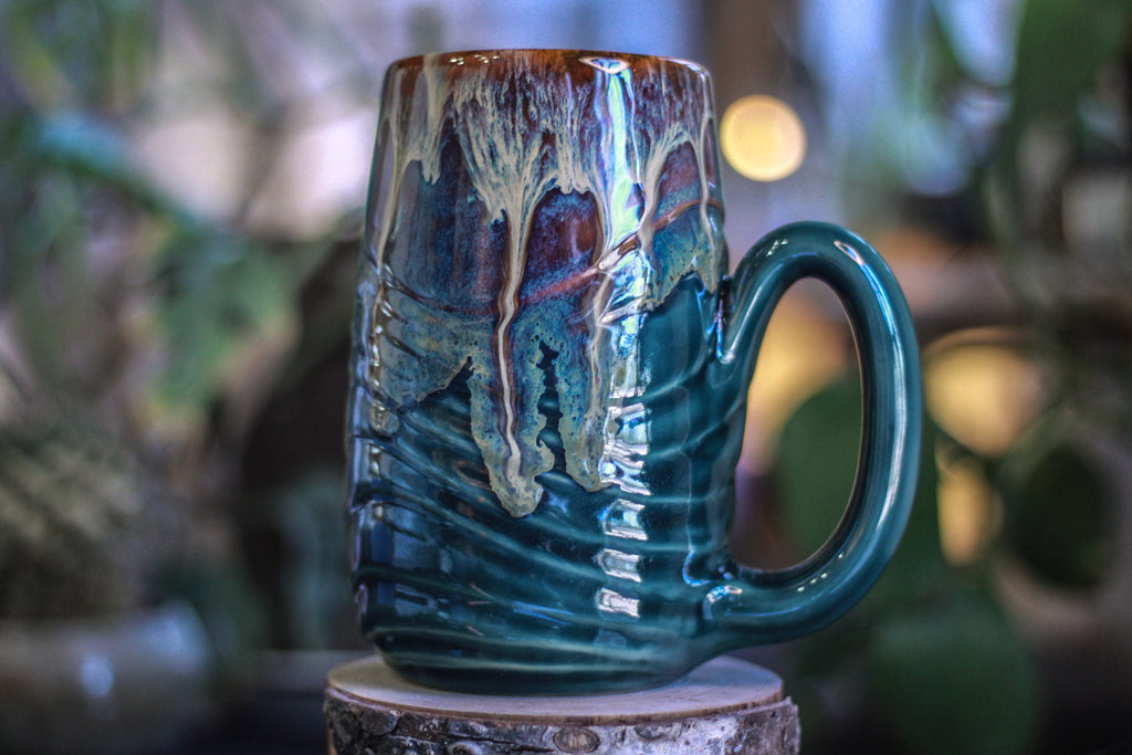 16-D New Wave Textured Mug - TOP SHELF, 23 oz.