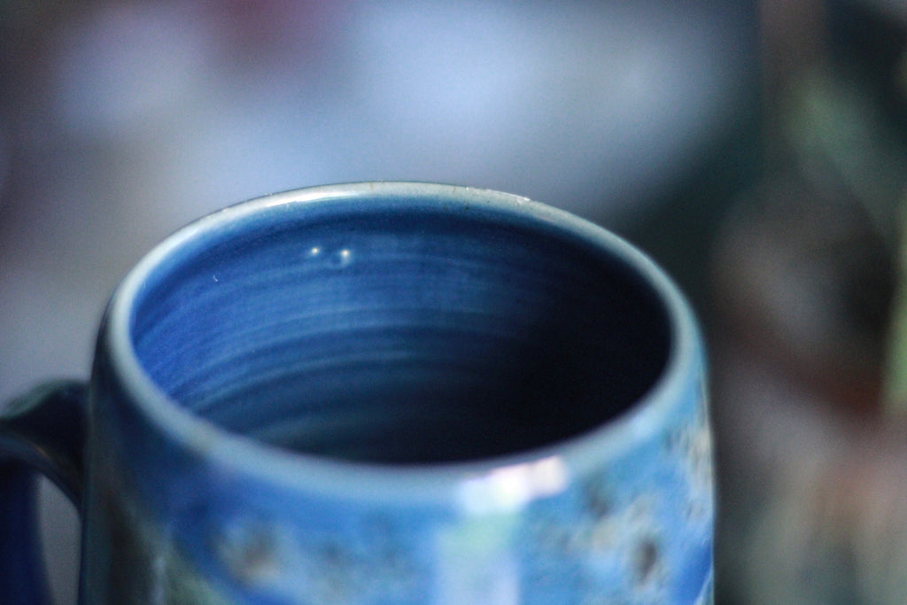19-A Deep Sea Grotto Mug, 22 oz.