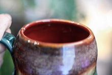 Load image into Gallery viewer, 18-C PROTOTYPE Notched Gourd Mug, 20 oz.