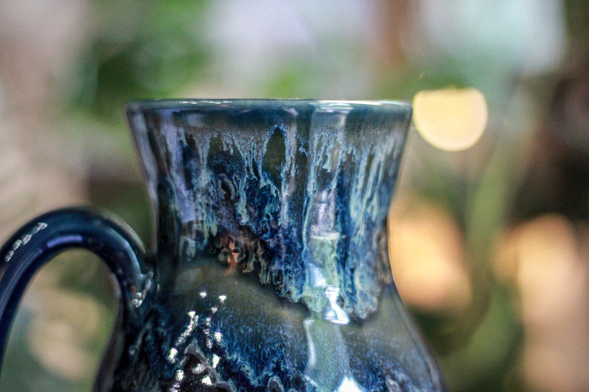 21-E Moody Blues Barely Flared Mug, 21 oz.