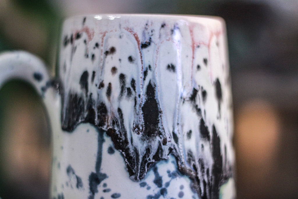 02-D Corona Flow Variation Mug - MINOR MISFIT, 22 oz. - 10% off