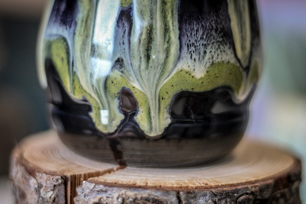 18-E Mossy Grotto Flared Acorn Notched Mug, 18 oz.