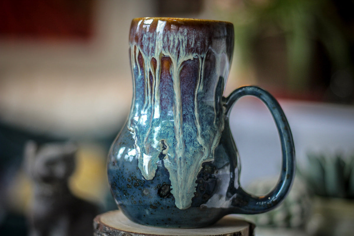 21-D New Wave Gourd Mug, 18 oz.