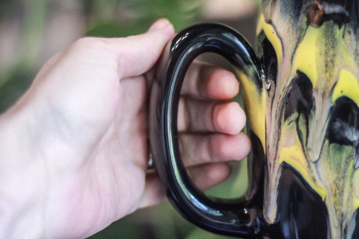 19-E Bumblebee Grotto Notched Mug - MISFIT, 24 oz. - 25% off
