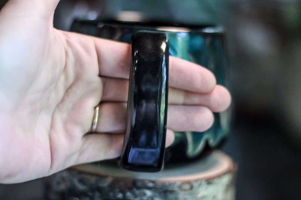 20-E Turquoise Grotto Squat Gourd Mug - MISFIT, 19 oz. - 10% off