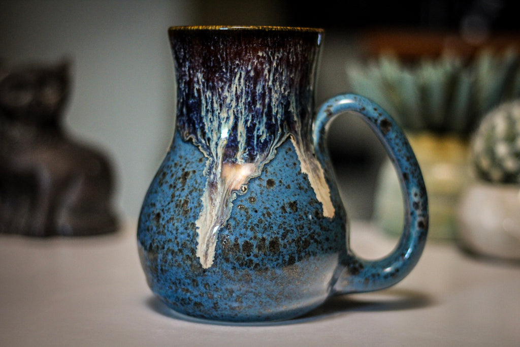 20-D New Wave Barely Flared Acorn Mug, 20 oz.