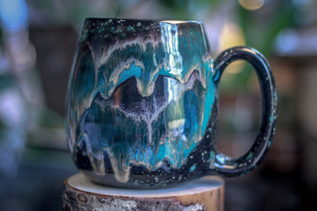 21-D Turquoise Grotto Variation Mug, 26 oz.