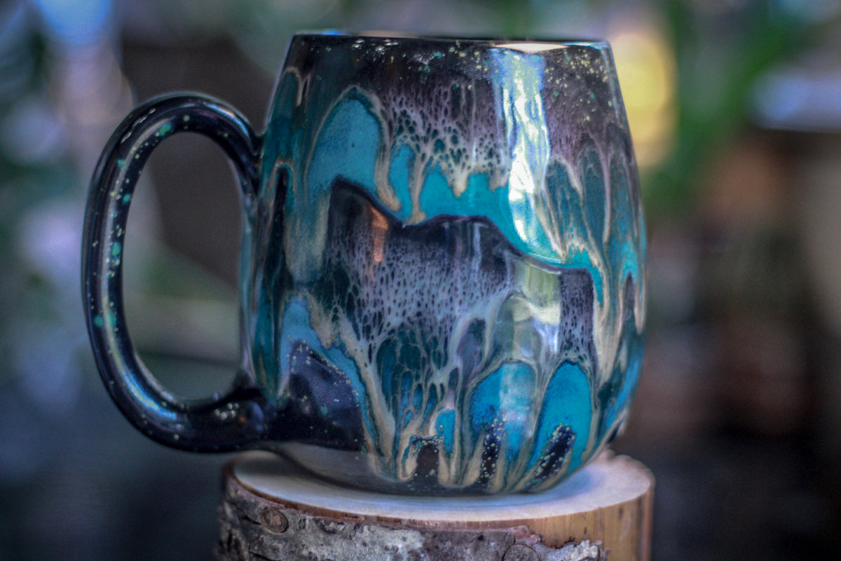 21-D Turquoise Grotto Variation Mug, 26 oz.