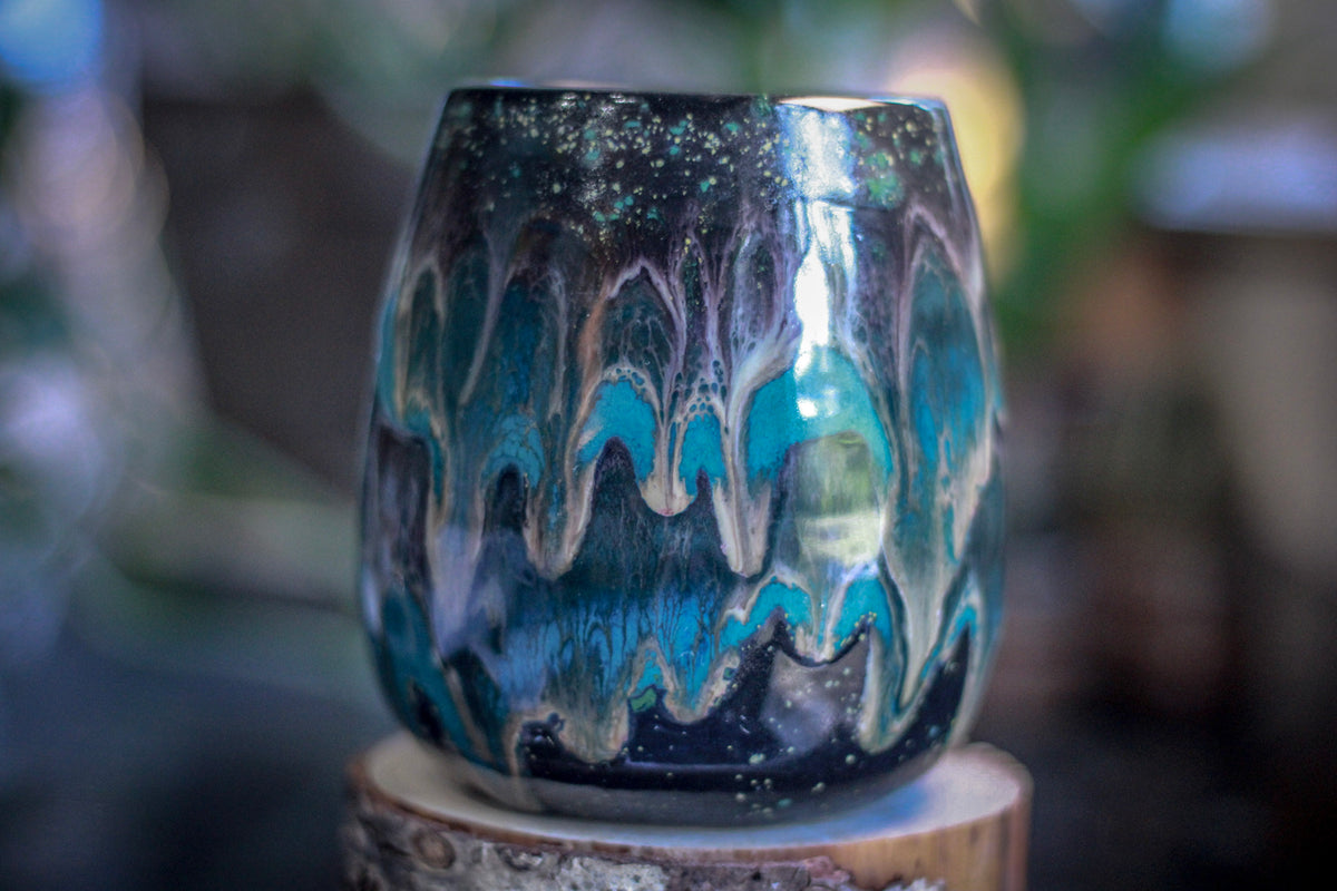 21-D Turquoise Grotto Variation Mug, 26 oz.