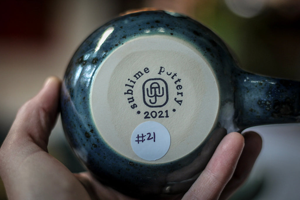 21-D New Wave Gourd Mug, 18 oz.