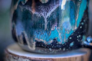 21-D Turquoise Grotto Variation Mug, 26 oz.