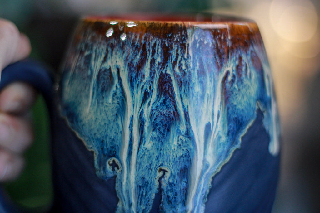 20-D New Wave Textured Mug - TOP SHELF, 22 oz.