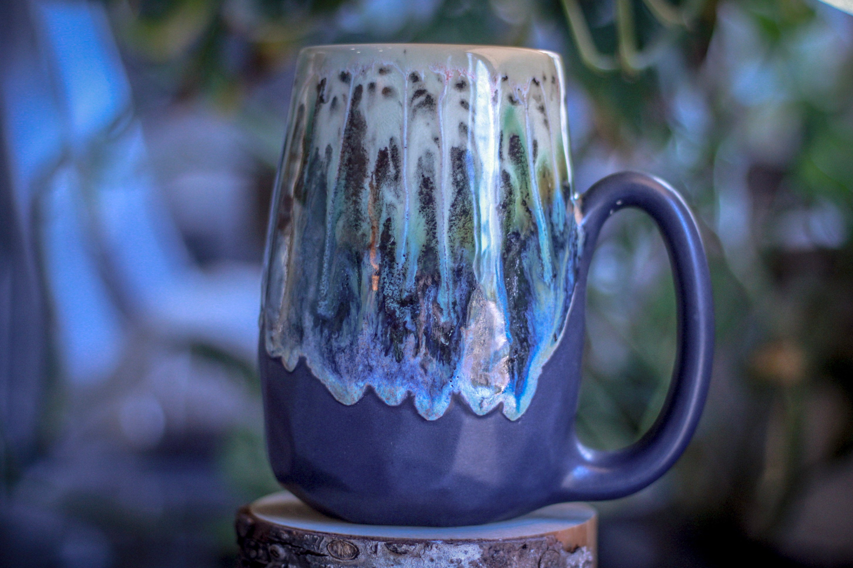 03-A Champlain Shale Crystal Mug, 25 oz.