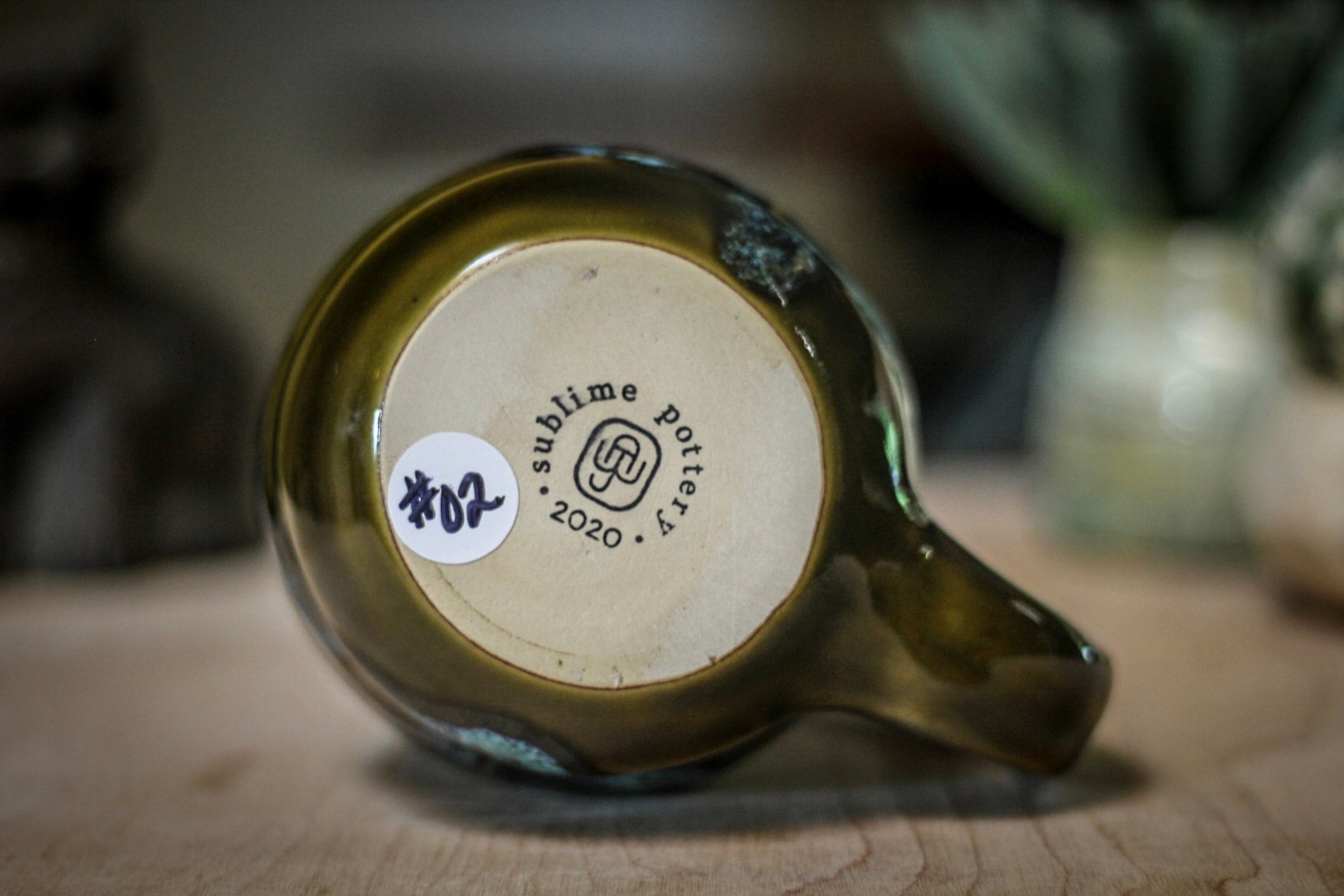 02-A Blood Moon Barely Flared Textured Acorn Mug - TOP SHELF, 20 oz.