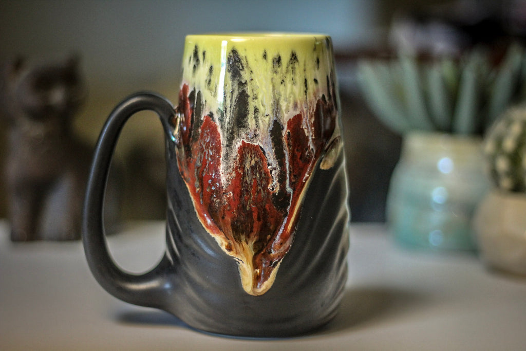 21-B Blood Moon Textured Mug - TOP SHELF, 17 oz.