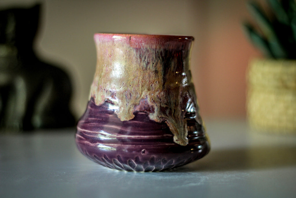 25-G EXPERIMENT Barely Flared Textured Cup, 10 oz.