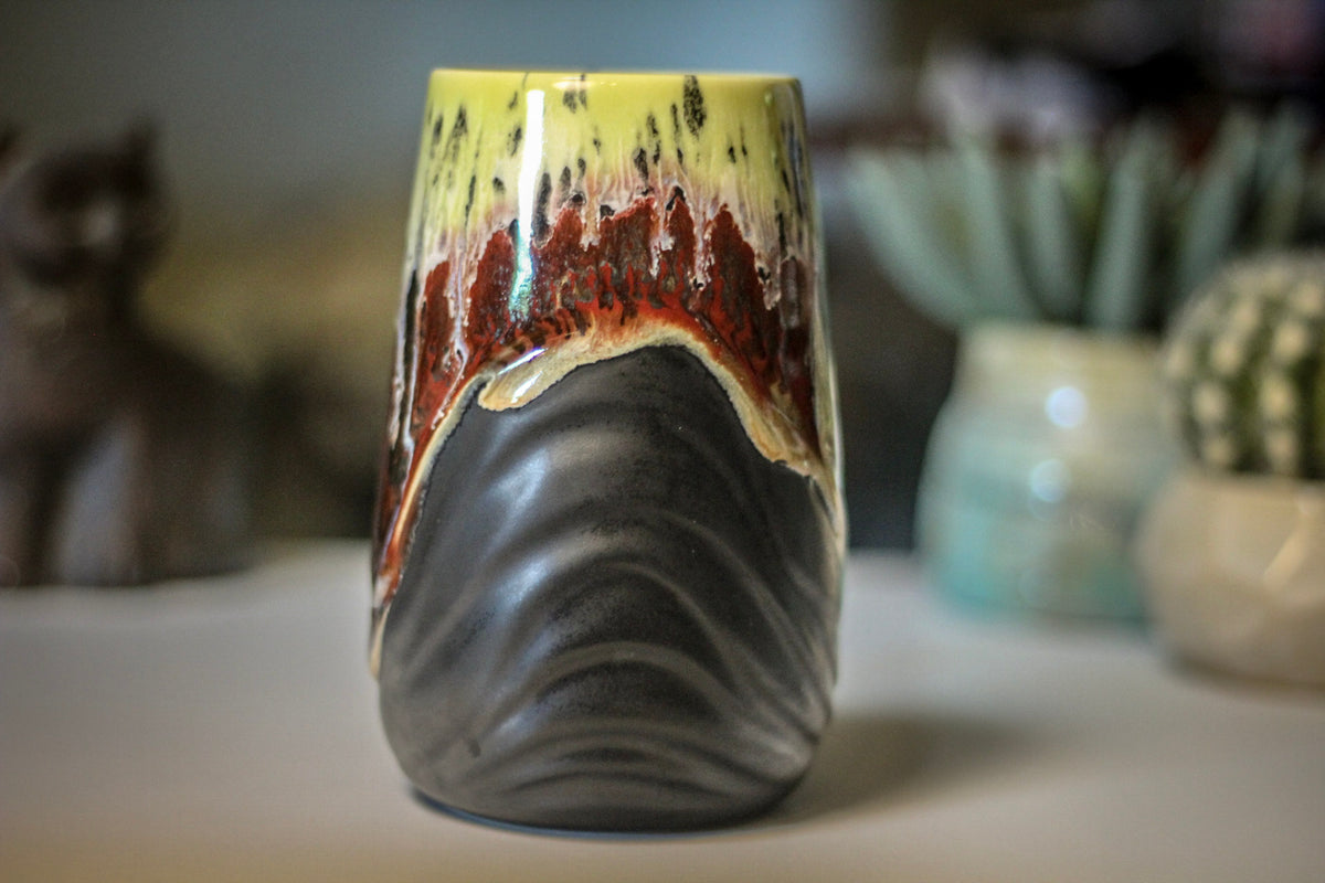 21-B Blood Moon Textured Mug - TOP SHELF, 17 oz.