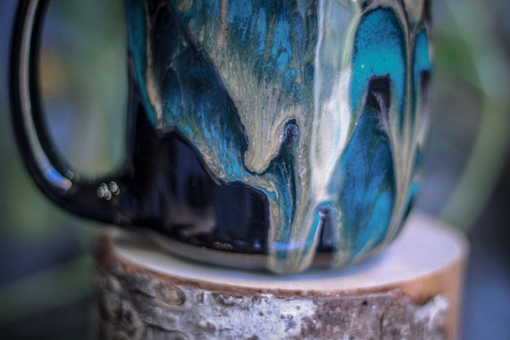 22-D Turquoise Grotto Mug, 20 oz.