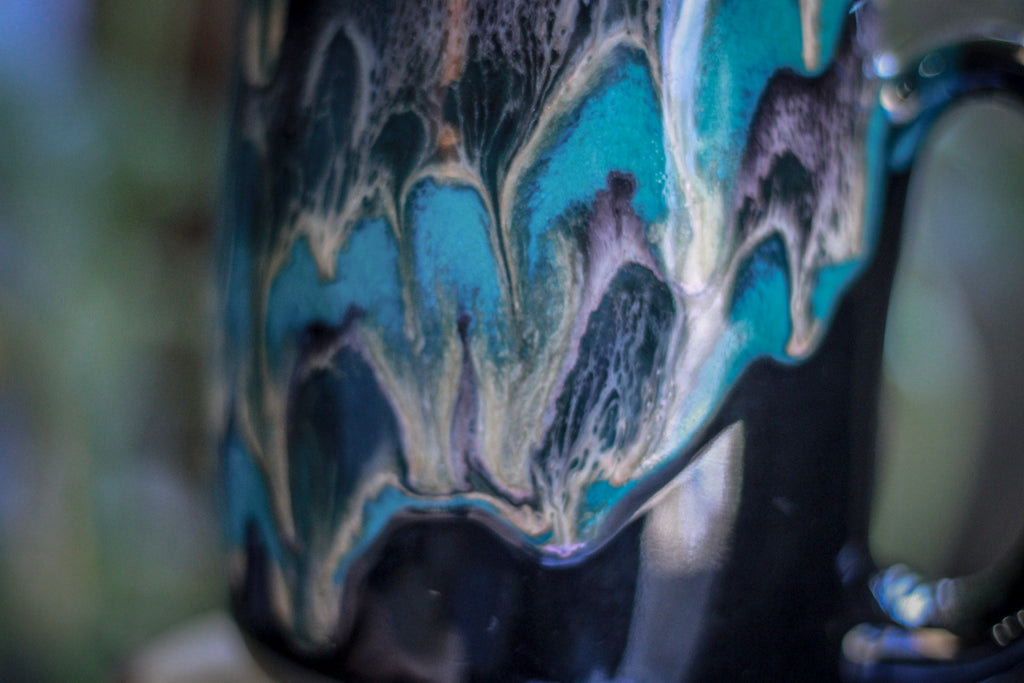22-D Turquoise Grotto Mug, 20 oz.