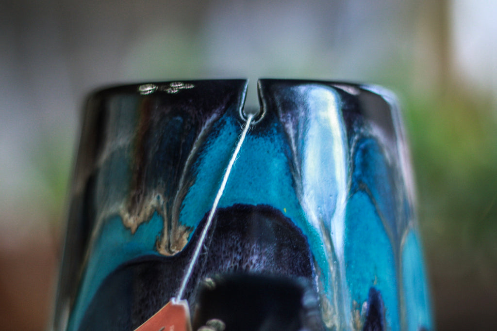 20-D Turquoise Grotto Notched Mug, 25 oz.