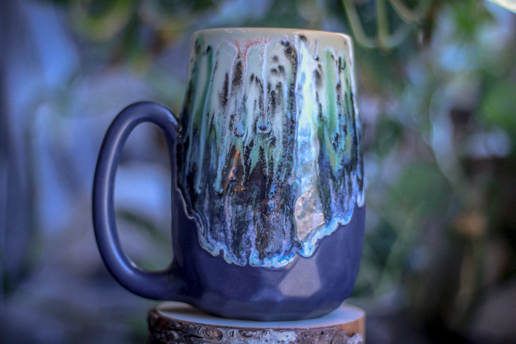 03-A Champlain Shale Crystal Mug, 25 oz.