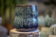 Load image into Gallery viewer, 20-F Atlantean Jade Variation Gourd Mug, 14 oz.