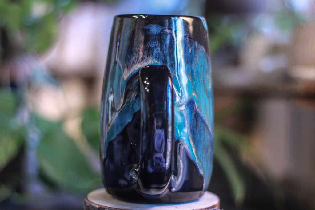 28-D Turquoise Grotto Mug, 25 oz.