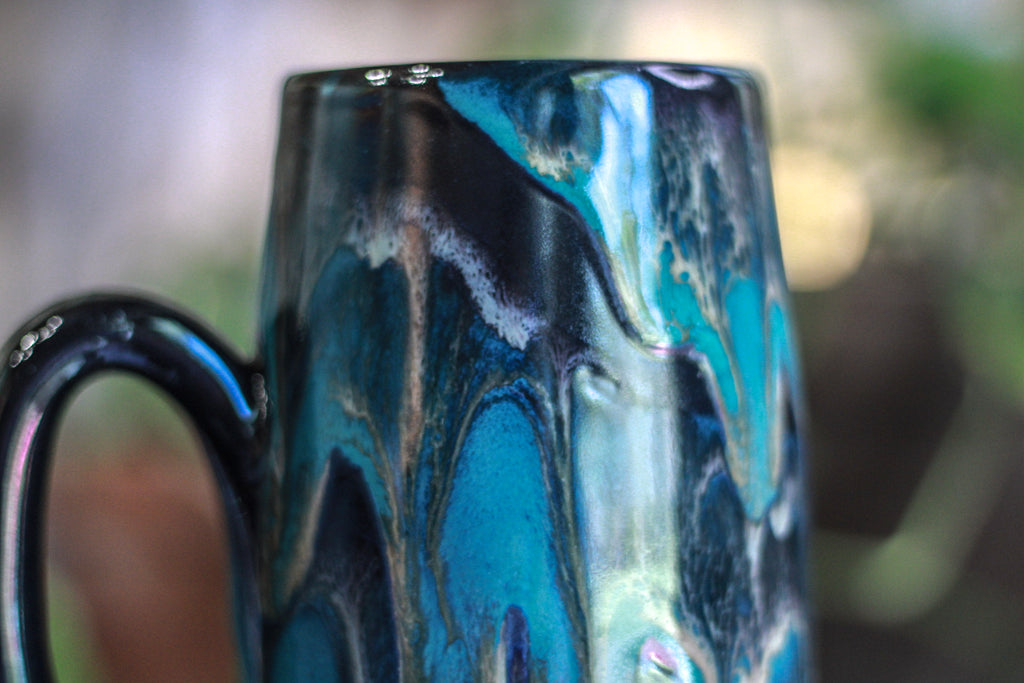 21-D Turquoise Grotto Mug, 26 oz.