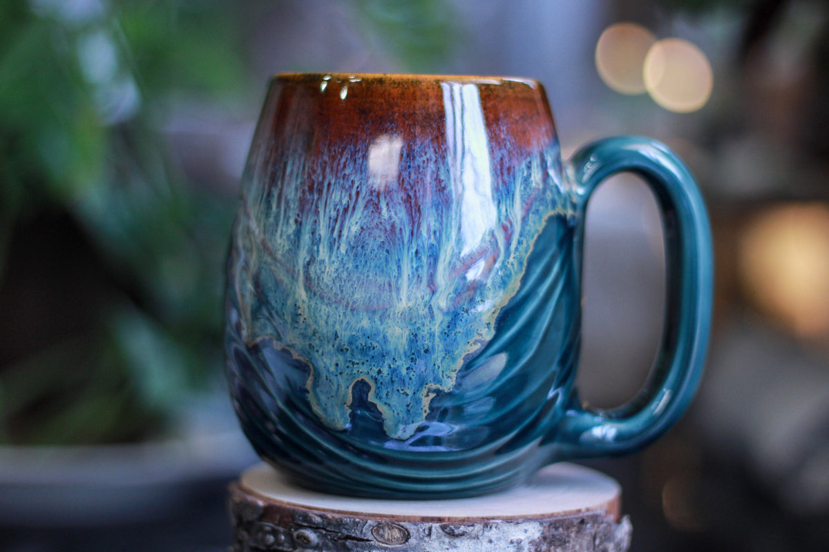 22-D New Wave Textured Mug - TOP SHELF, 21 oz.