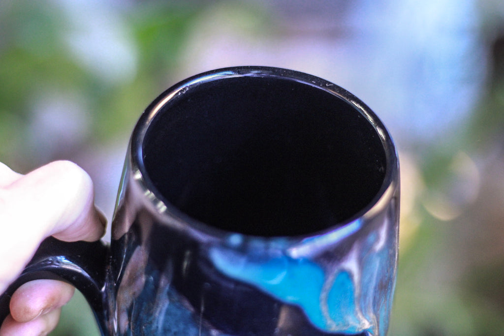 28-D Turquoise Grotto Mug, 25 oz.