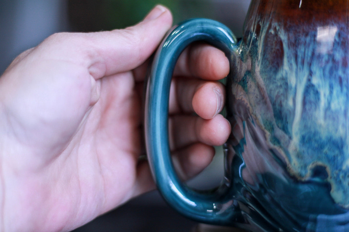 22-D New Wave Textured Mug - TOP SHELF, 21 oz.