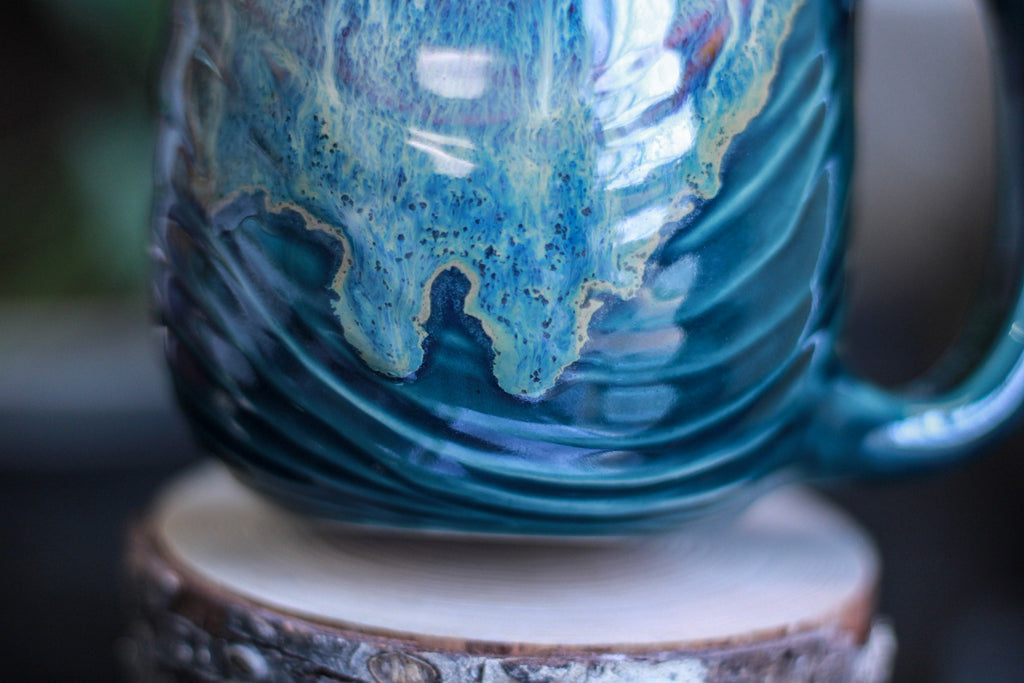 22-D New Wave Textured Mug - TOP SHELF, 21 oz.