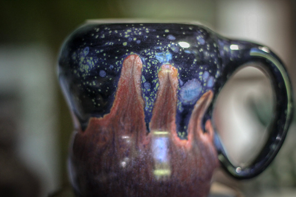 22-E Pillars of Creation Gourd Mug, 15 oz.