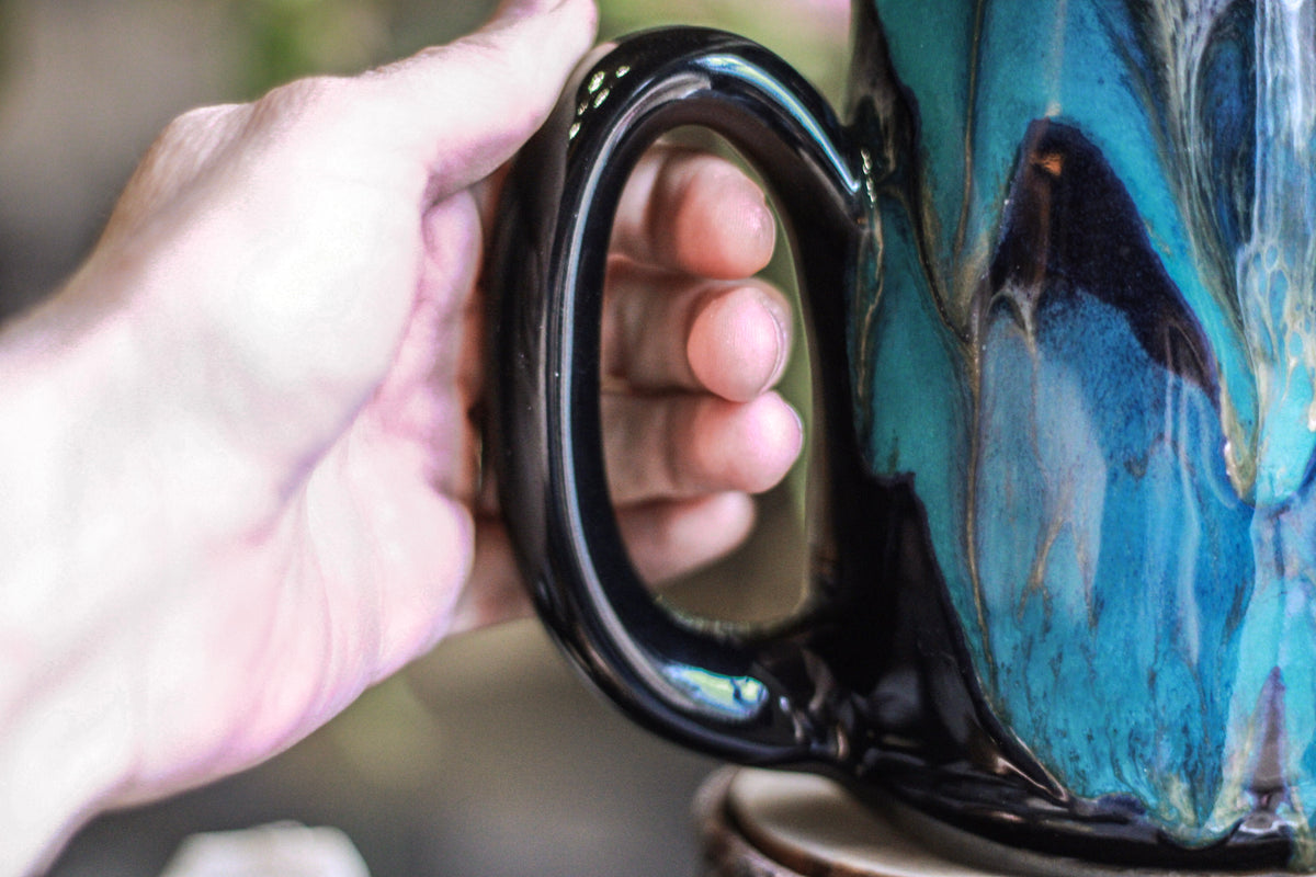 23-D Turquoise Grotto Mug, 24 oz.