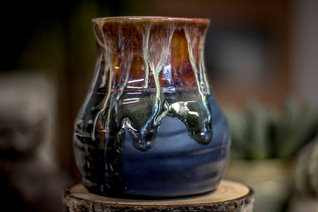 31-G Flared Textured Mug, 15 oz.