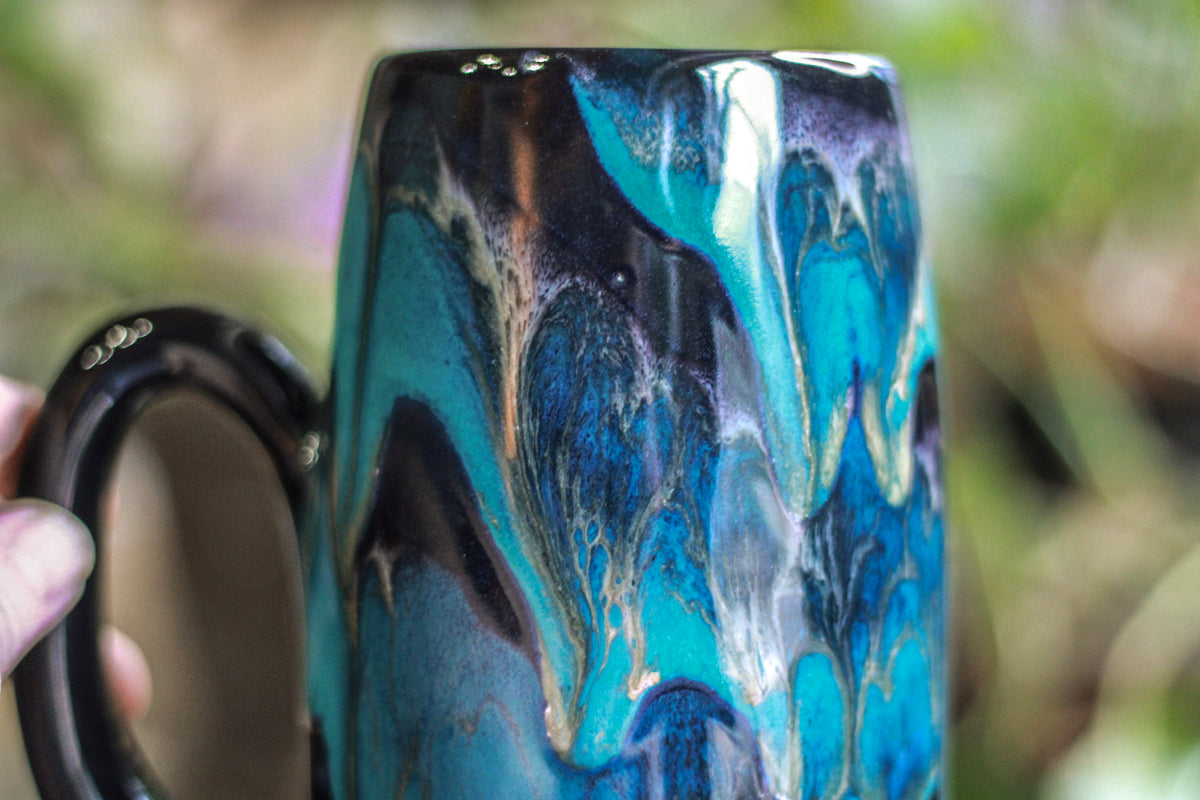 23-D Turquoise Grotto Mug, 24 oz.