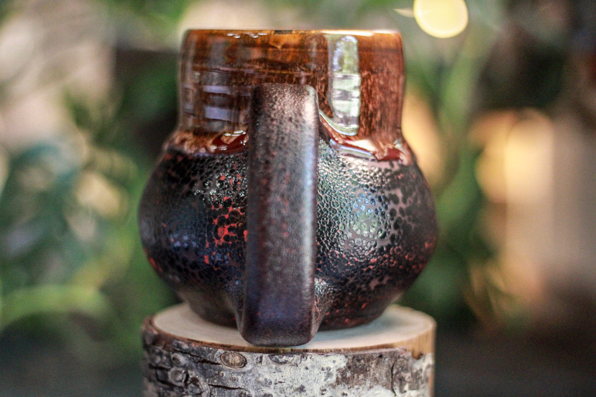 26-D Molten Magic Acorn Mug, 23 oz.