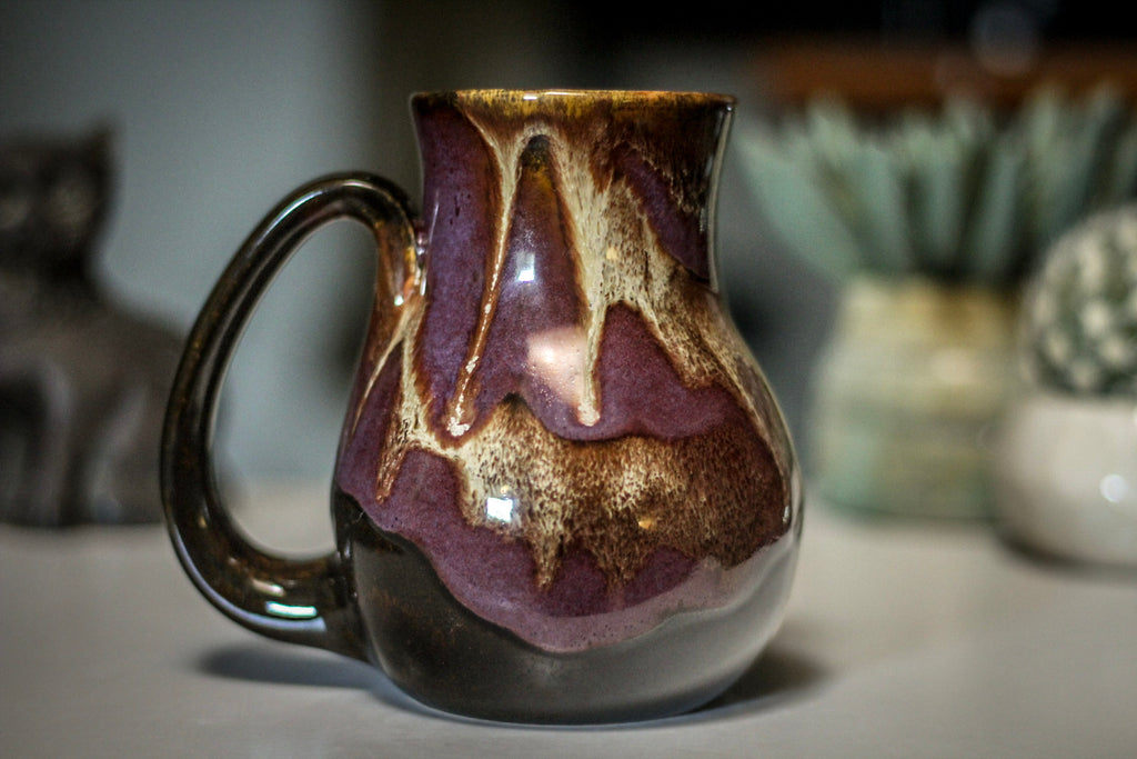 24-E Molten Beauty Barely Flared Mug, 18 oz.